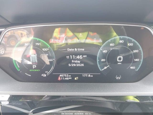 2024 AUDI Q8 E-TRON PREMIUM PLUS QUATTRO 7
