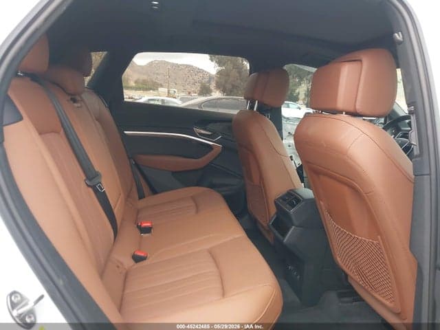 2024 AUDI Q8 E-TRON PREMIUM PLUS QUATTRO 8