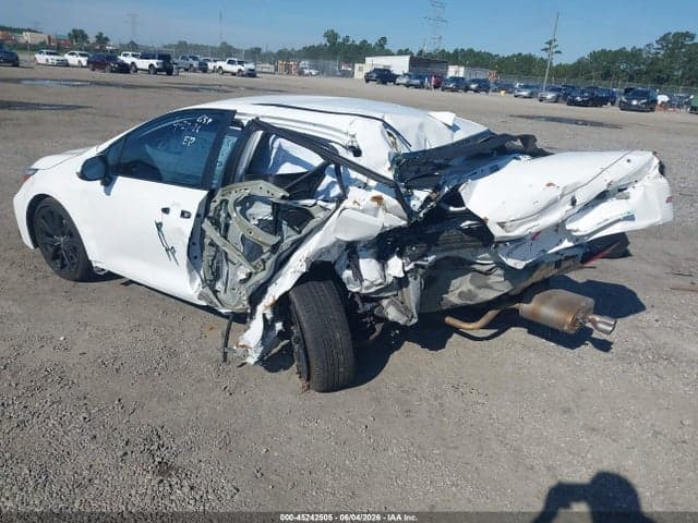 2024 TOYOTA COROLLA SE 3