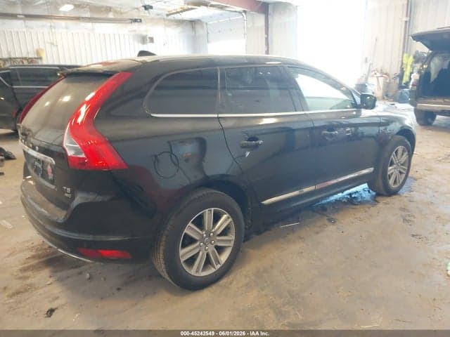 2017 VOLVO XC60 T5 4