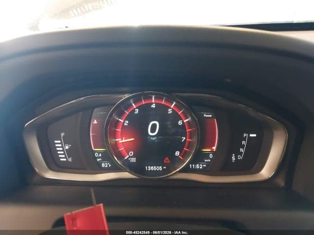 2017 VOLVO XC60 T5 7
