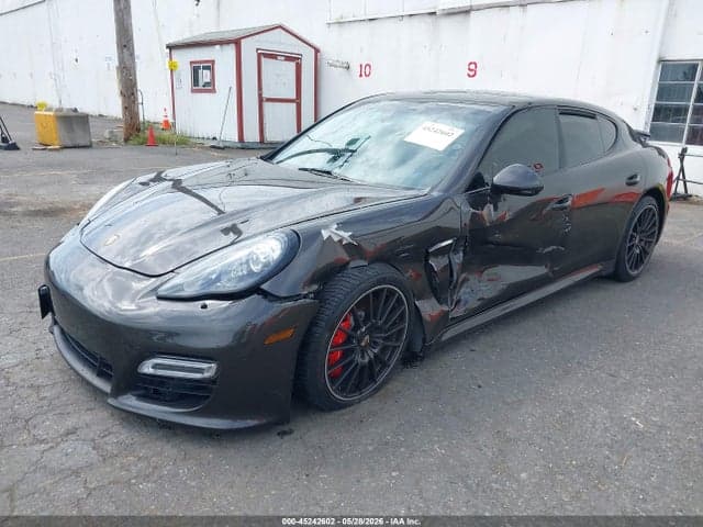 2013 PORSCHE PANAMERA GTS 2