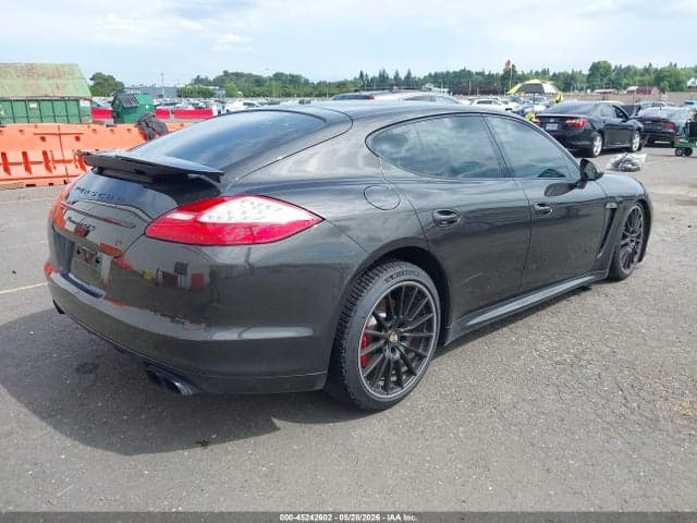 2013 PORSCHE PANAMERA GTS 4