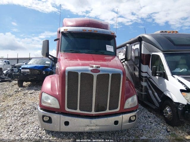 2019 PETERBILT 579 13