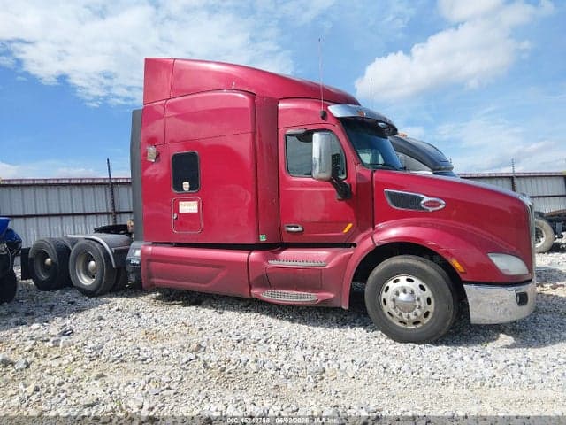 2019 PETERBILT 579 14
