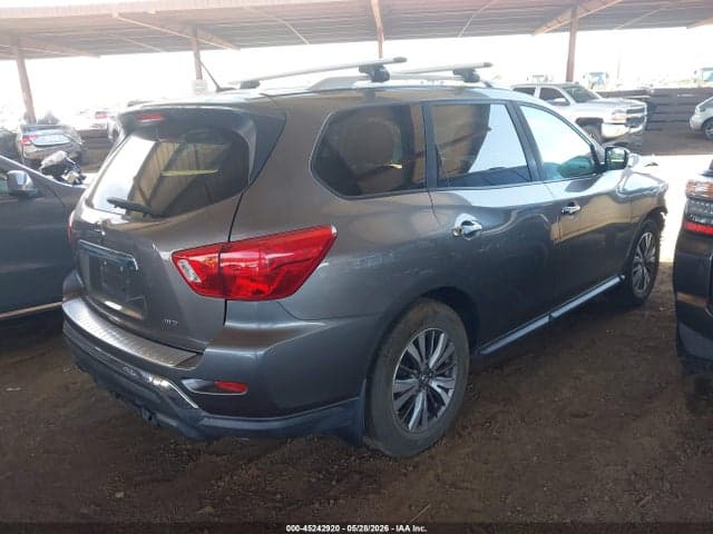 2017 NISSAN PATHFINDER S 4