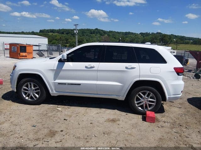 2019 JEEP GRAND CHEROKEE ALTITUDE 4X4 14