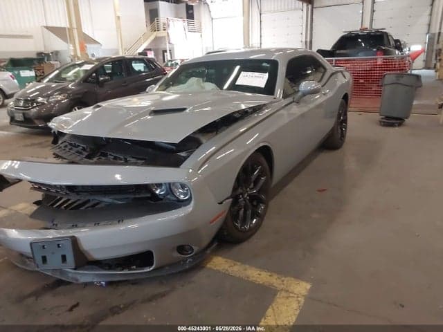 2022 DODGE CHALLENGER SXT 2