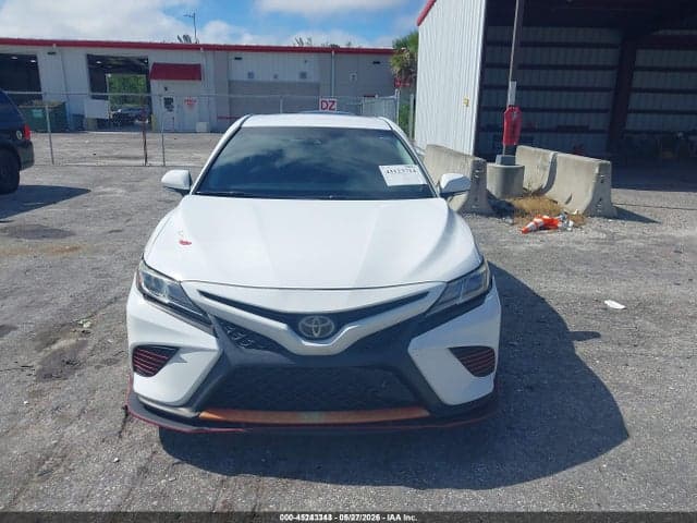 2018 TOYOTA CAMRY SE 13