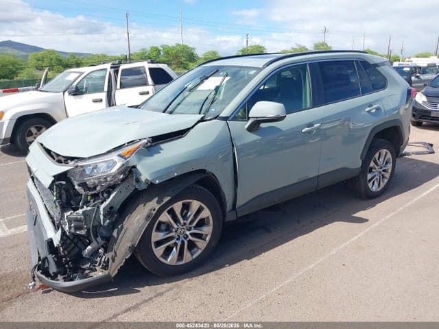 2019 TOYOTA RAV4 XLE PREMIUM 2