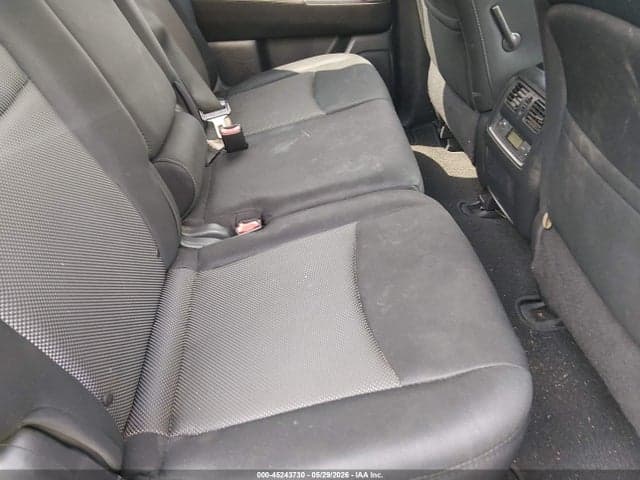 2017 NISSAN PATHFINDER SV 8