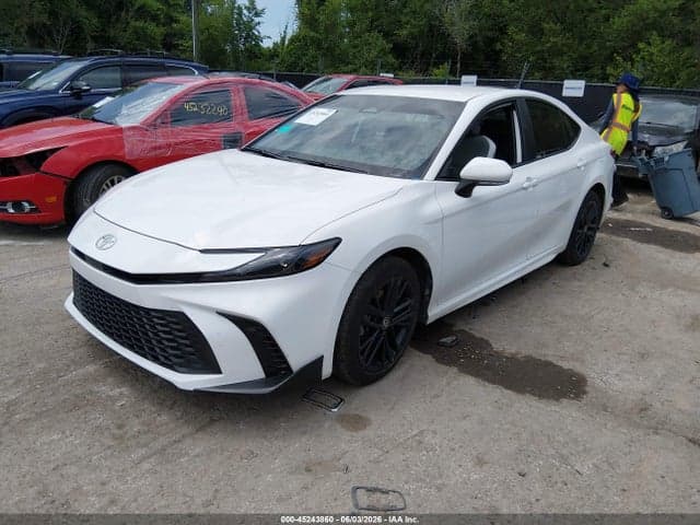 2026 TOYOTA CAMRY SE 2