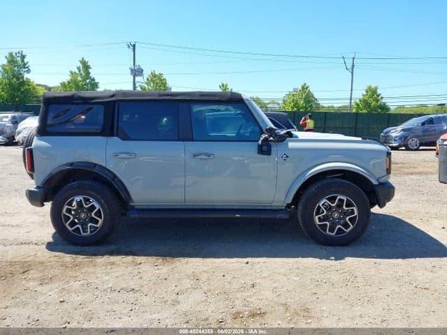 2022 FORD BRONCO OUTER BANKS 14
