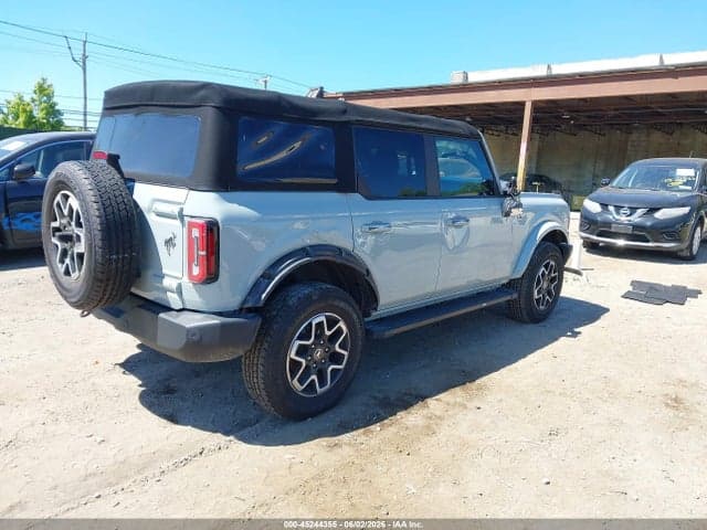 2022 FORD BRONCO OUTER BANKS 4