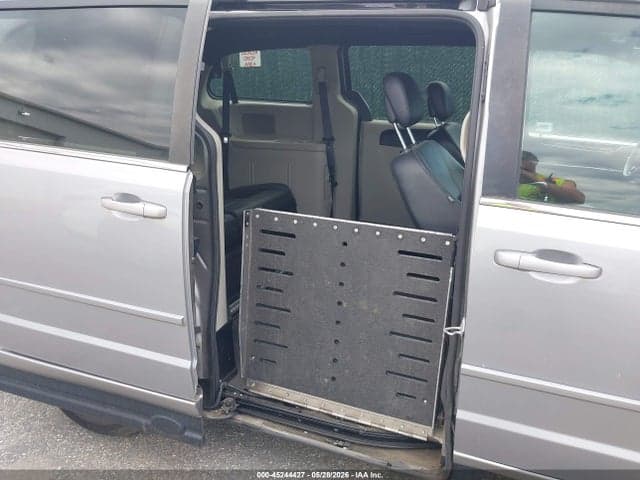 2017 DODGE GRAND CARAVAN SXT 8