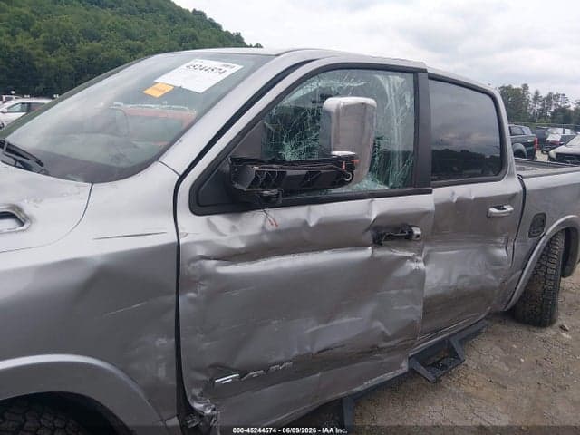2019 RAM 1500 LARAMIE 6