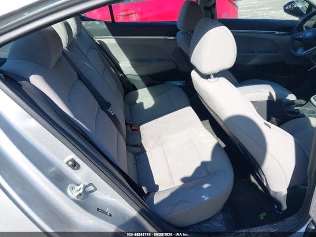 2020 HYUNDAI ELANTRA SE 8