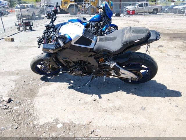 2025 YAMAHA MTN1000 D 13