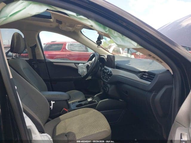 2020 FORD ESCAPE SE 5