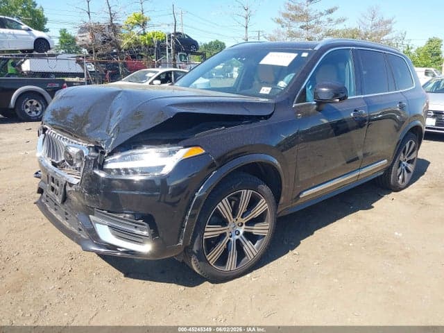 2021 VOLVO XC90 T6 2