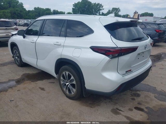 2025 TOYOTA HIGHLANDER HYBRID XLE 3