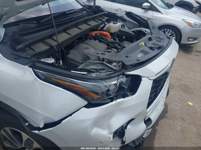 2025 TOYOTA HIGHLANDER HYBRID XLE 6