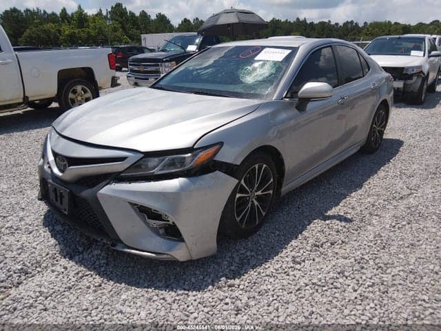 2018 TOYOTA CAMRY SE 2
