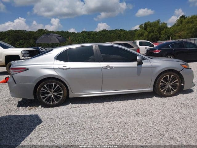 2018 TOYOTA CAMRY SE 13