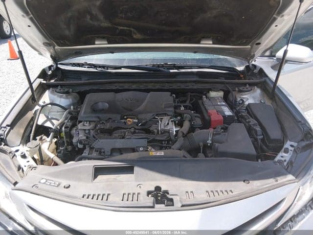 2018 TOYOTA CAMRY SE 10