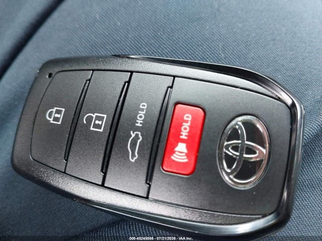 2025 TOYOTA CAMRY SE 11