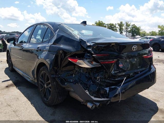 2025 TOYOTA CAMRY SE 3