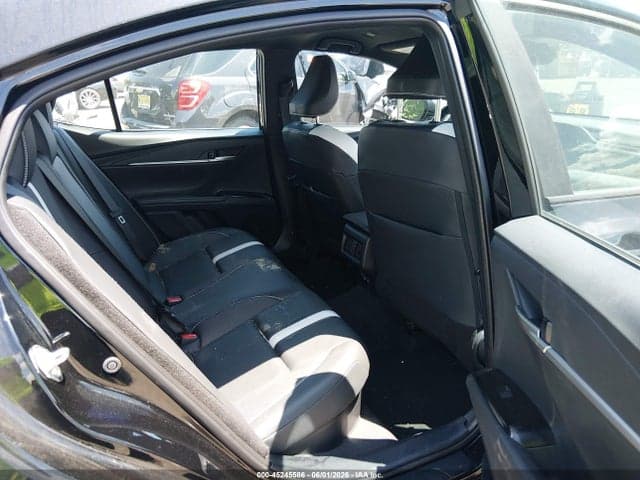 2025 TOYOTA CAMRY SE 8