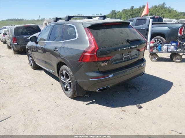 2021 VOLVO XC60 T5 3