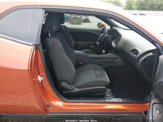 2020 DODGE CHALLENGER SXT 5