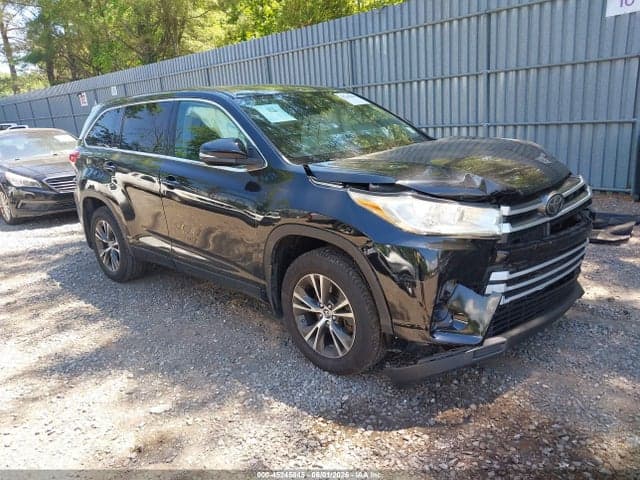 2018 TOYOTA HIGHLANDER LE 1