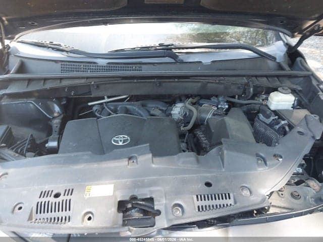 2018 TOYOTA HIGHLANDER LE 10