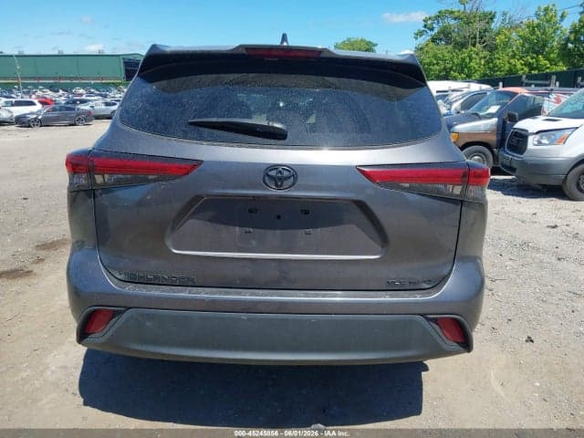 2021 TOYOTA HIGHLANDER XLE 16