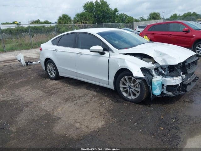 2020 FORD FUSION SE 1
