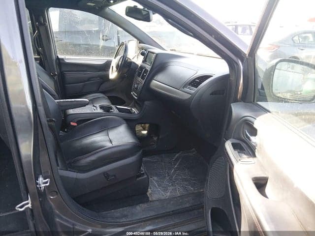 2019 DODGE GRAND CARAVAN GT 5