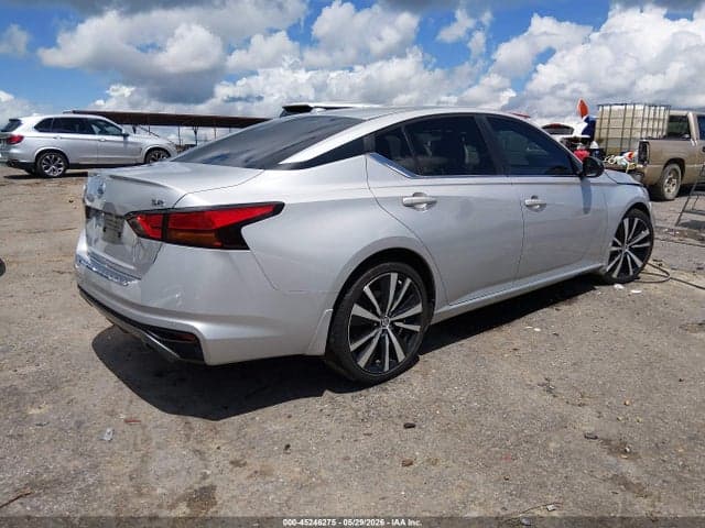 2022 NISSAN ALTIMA SR FWD 4