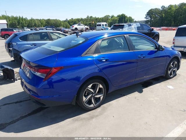 2023 HYUNDAI ELANTRA SEL 4