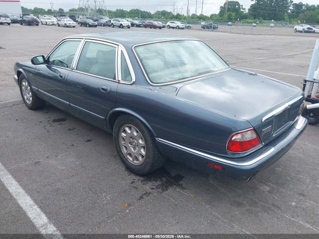 2000 JAGUAR XJ8 3