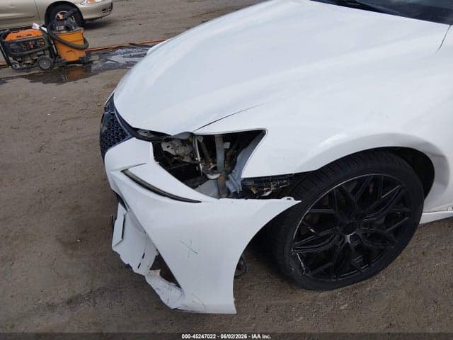 2017 LEXUS IS 200T 6