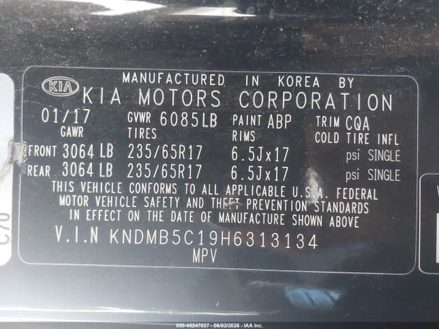 2017 KIA SEDONA LX 9