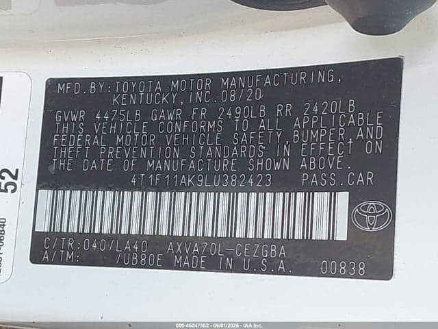 2020 TOYOTA CAMRY XLE 9