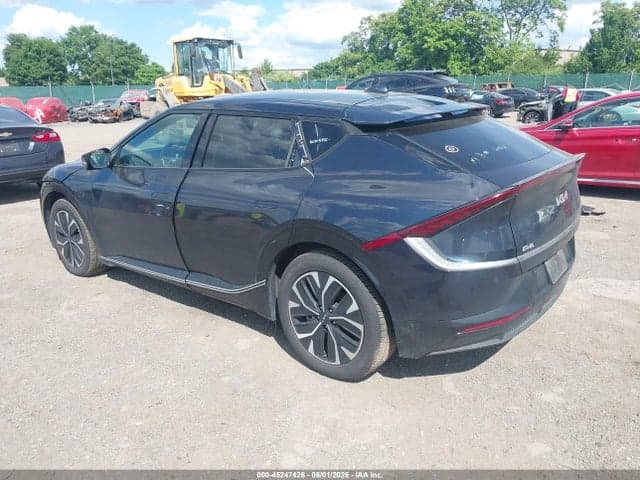 2023 KIA EV6 WIND 3