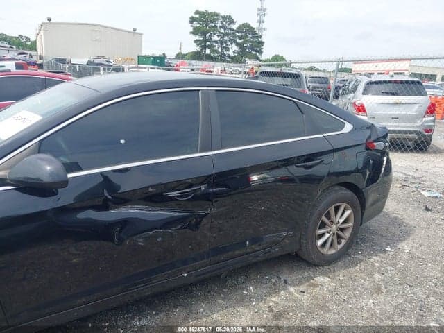 2019 HYUNDAI SONATA SE 6