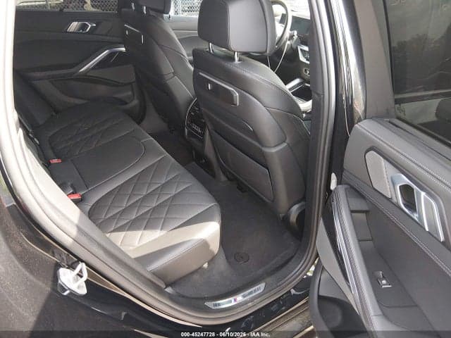 2024 BMW X6 XDRIVE40I 8