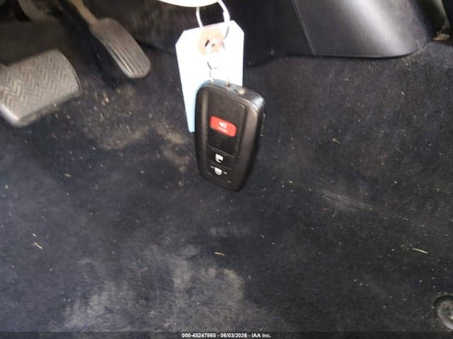 2017 TOYOTA PRIUS THREE 11