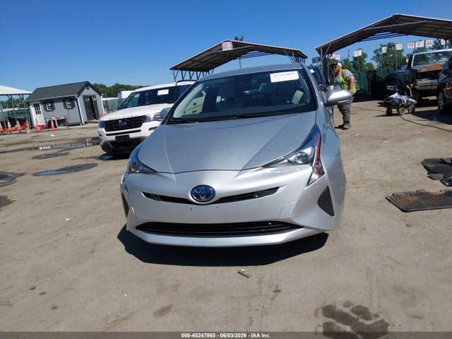 2017 TOYOTA PRIUS THREE 12